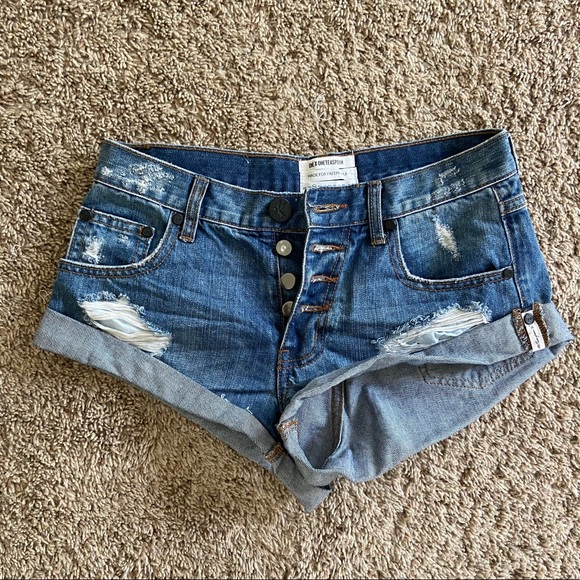 One Teaspoon Bandit Jean Shorts - Picture 3 of 5